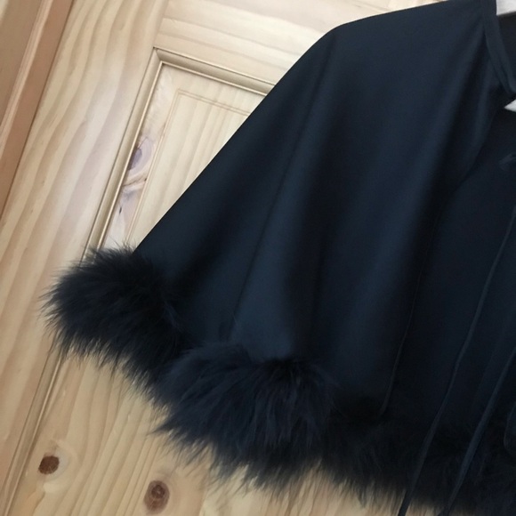Vintage Fur Trim Shawl Cape Cloak & Dress size 10 - Picture 3 of 10